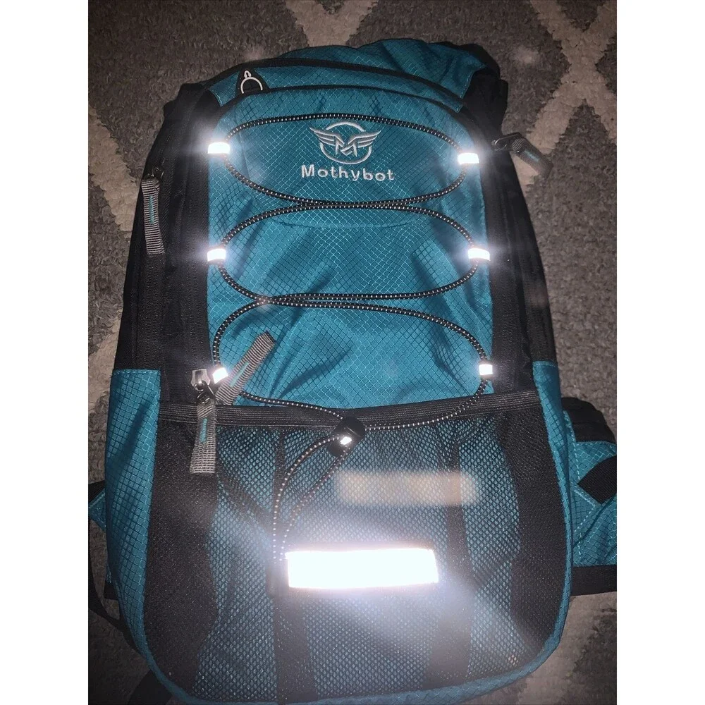 Mothybot Hydration Backpack 2L Insulated Water Bladder Aqua Blue Hiking Festival